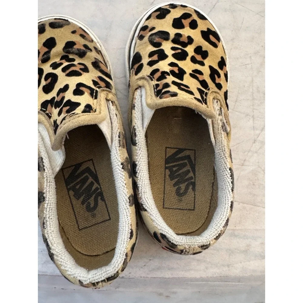 Van's Cheetah Print valor skate surf streetware Kid's Size 2